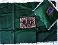 Комплект из шелка с мусульманской символикой